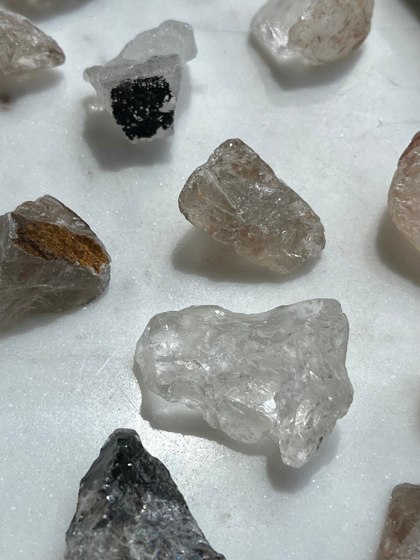 Included Smokey & Clear Quartz Raw Stones (250g Pack)