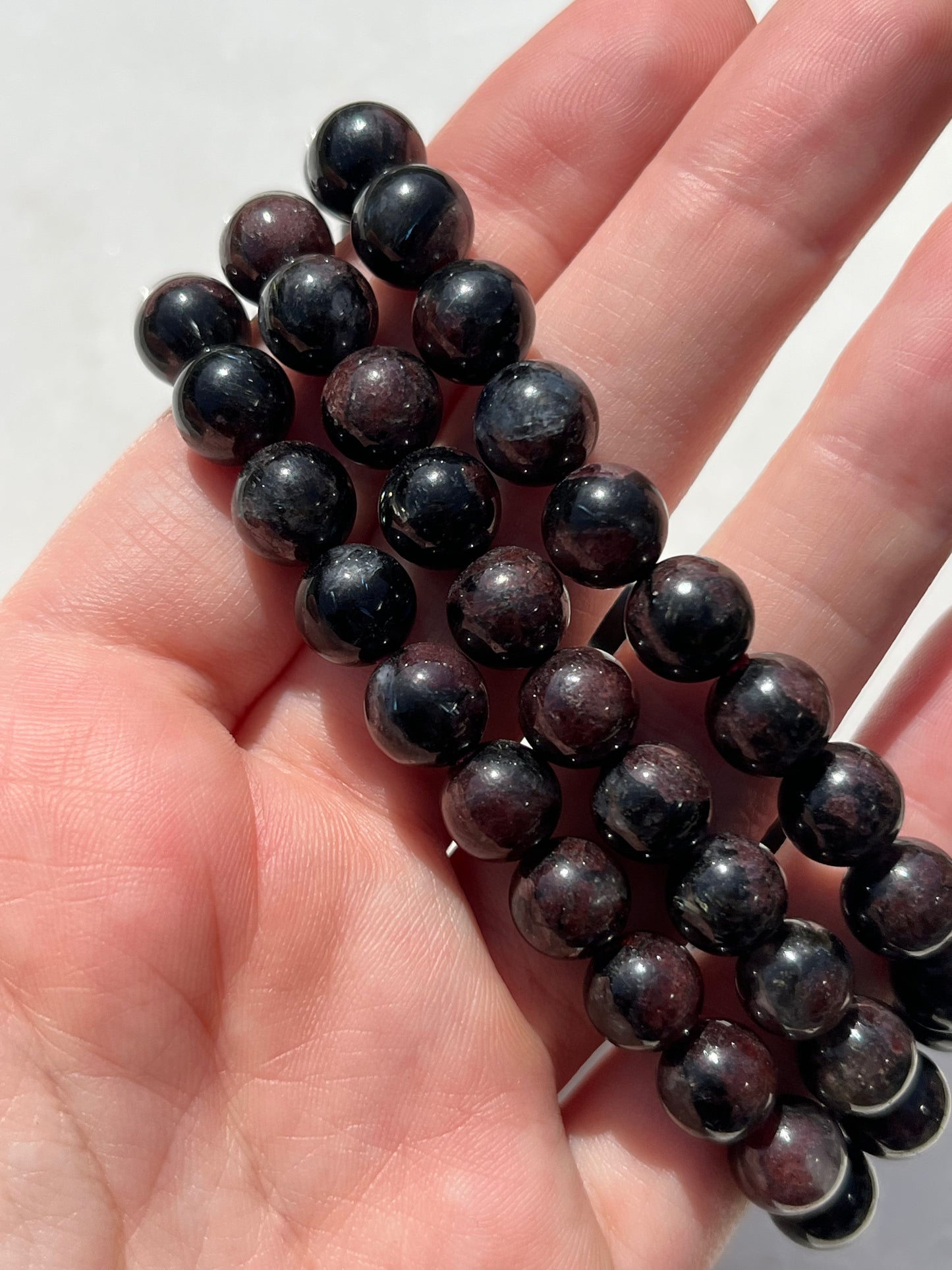 Arfvedsonite and Garnet 8mm Bead Bracelet