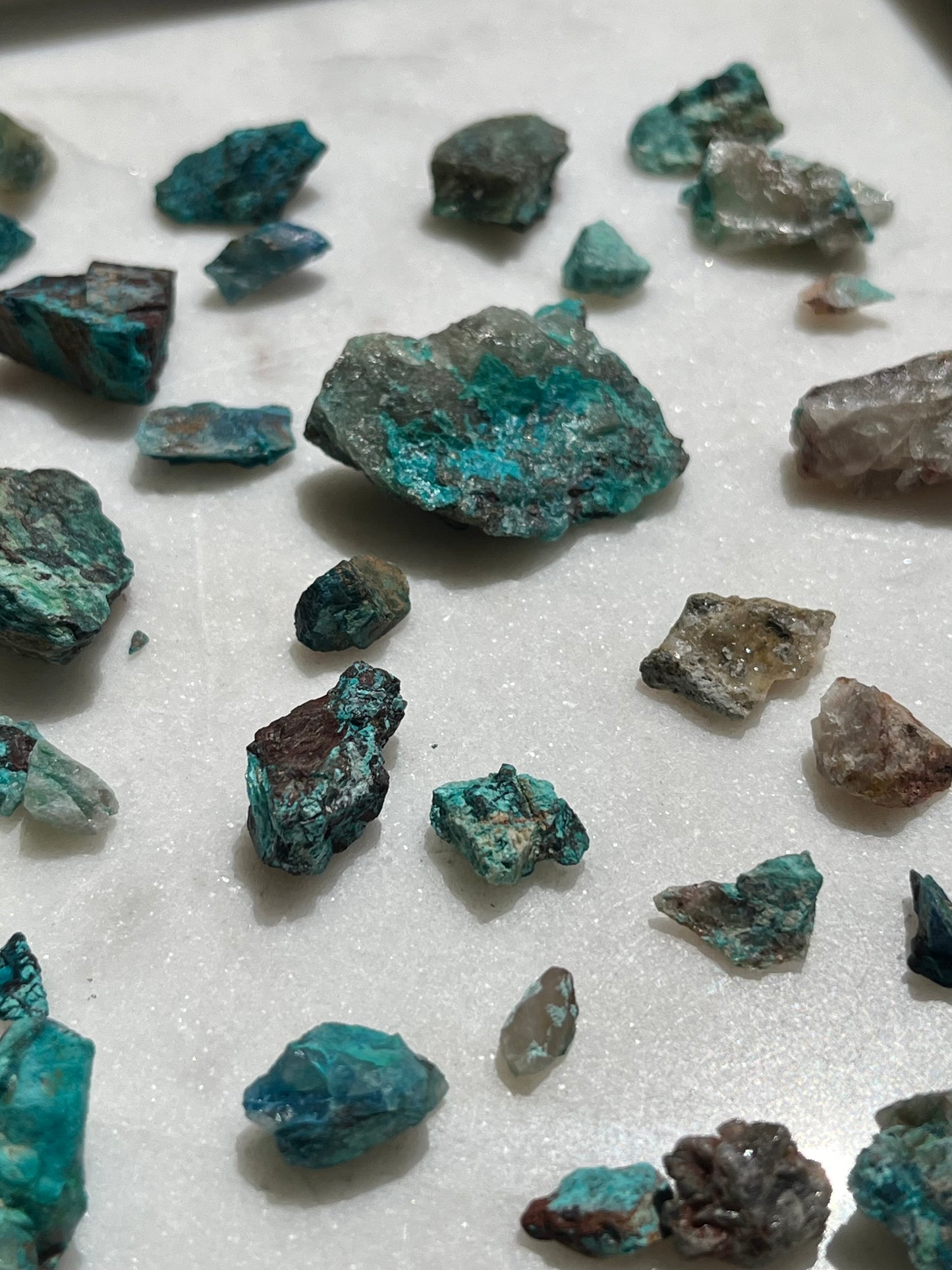 Shattuckite, Azurite & Chrysocolla Raw Stone (100g Pack)